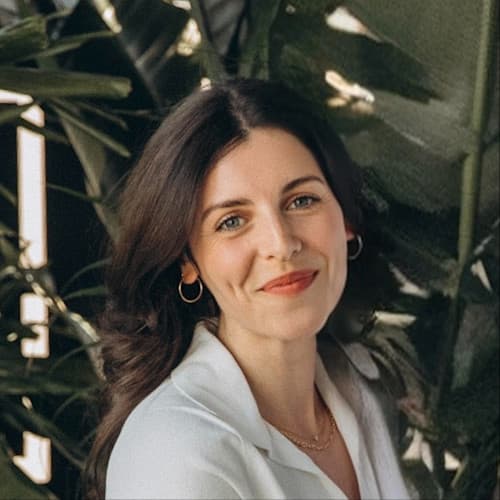 Carly Stern, PsyD heatshot